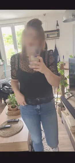 Chiara, 34