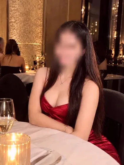 Josephine, 30