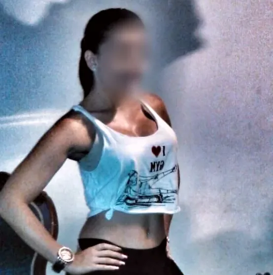 Marina, 40