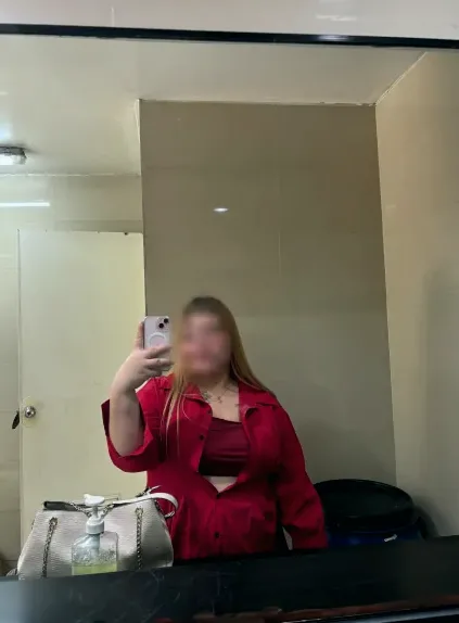 Nele, 26