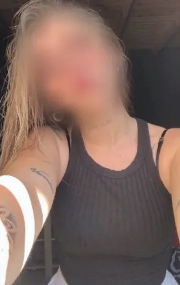 Nisa, 32