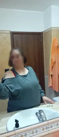 Özlem, 38