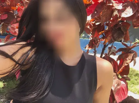 Pauline, 27
