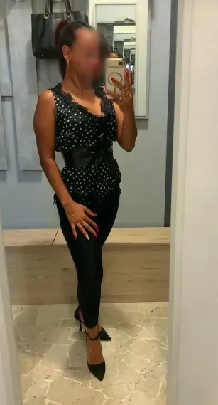 Svenja, 36