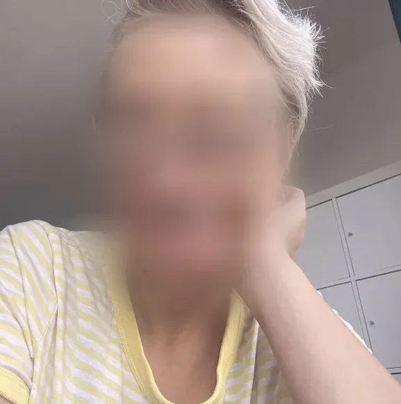 Viktoria, 29