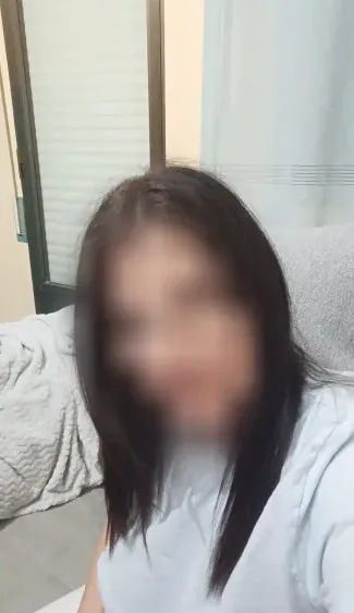 Yvonne, 39